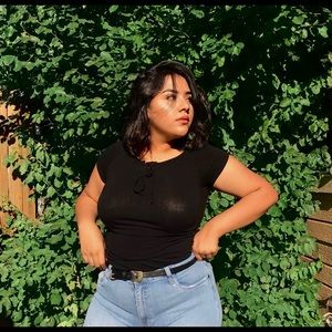 Meet your Posher, April